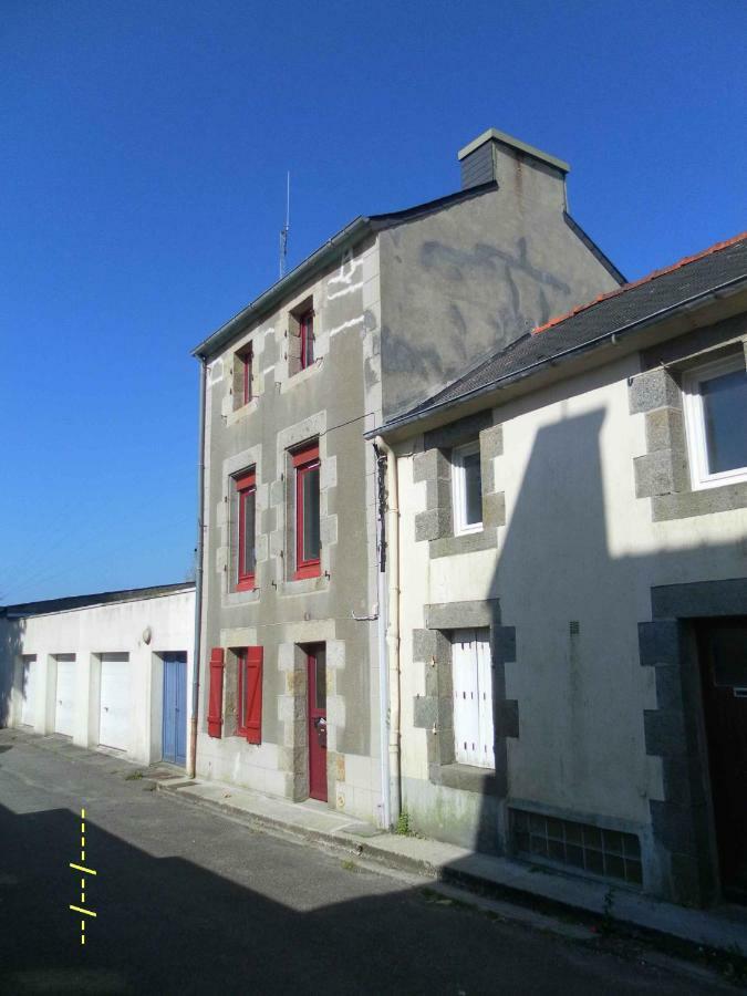 Mini House Apartment Lesneven Bagian luar foto