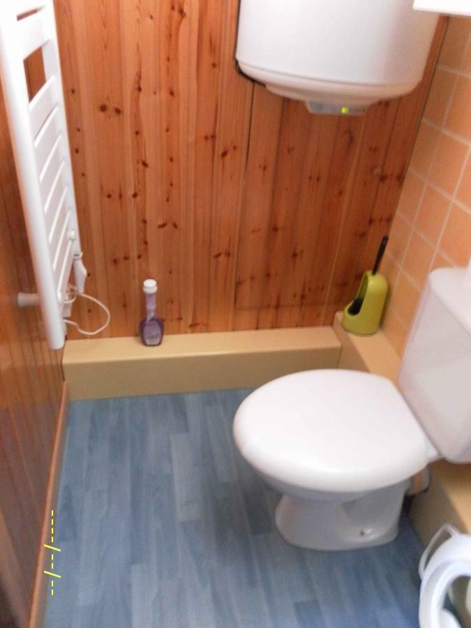 Mini House Apartment Lesneven Bagian luar foto